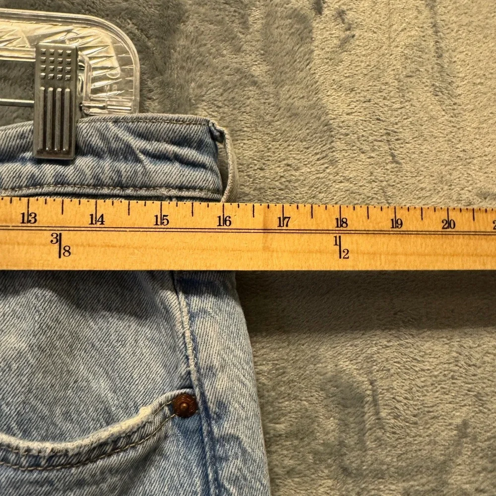 Levis light wash